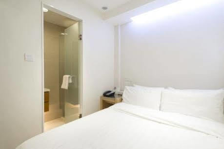 Hotel Pandora Tsim Sha Tsui  Exterior photo